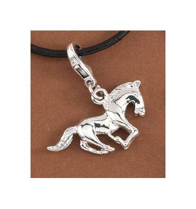 collier charm's cheval au galop