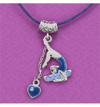 collier gymnaste à la poutre bleu