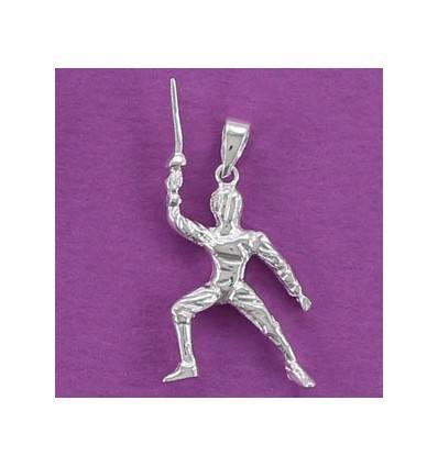 pendentif escrimeur en garde