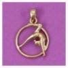 pendentif gymnaste tendance