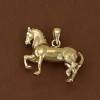 pendentif cheval lipizzan au pas espagnol