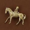 pendentif cheval au pas