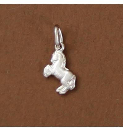 pendentif cheval cabré