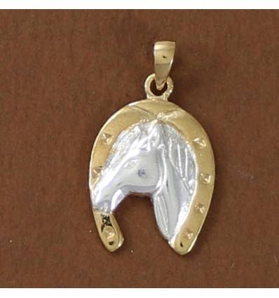 pendentif fer et tête de cheval