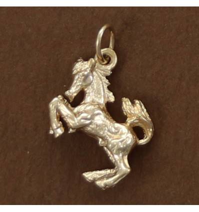 pendentif cheval cabré