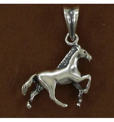 pendentif cheval debout