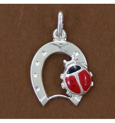 pendentif fer à cheval et coccinelle