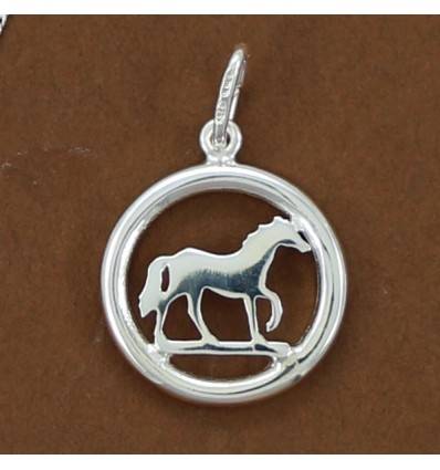 pendentif cheval au pas tendance