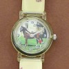 montre trotteuse coeur et cheval alezan debout