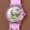 montre trotteuse coeur et cheval alezan debout