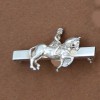 broche dressage courte