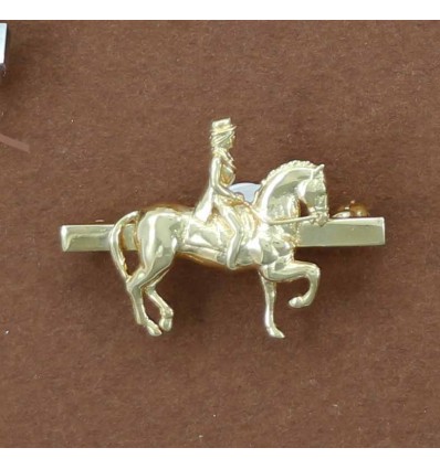 broche dressage courte