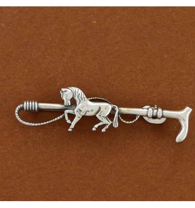 broche cheval au pas et cravache