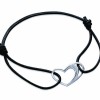 bracelet coeur sur lien noir