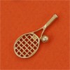 pins raquette de tennis et balle de tennis